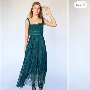 seven wonders maxi in green